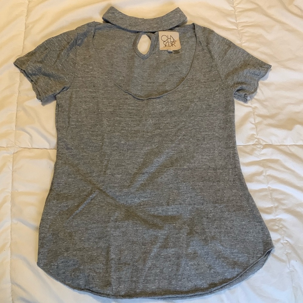 Chaser cut out tee